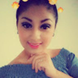 Meet your Posher, Yanira